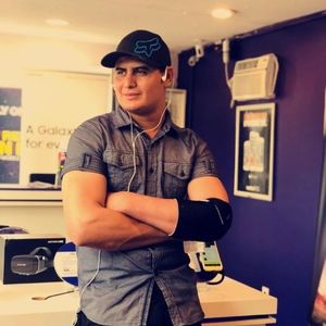 Meet your Posher, Diego